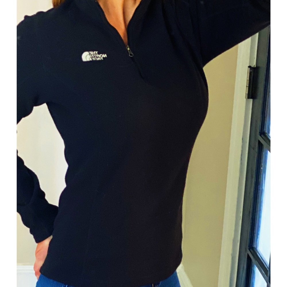 North Face women’s black fleece pull over zip sm - Picture 3 of 7